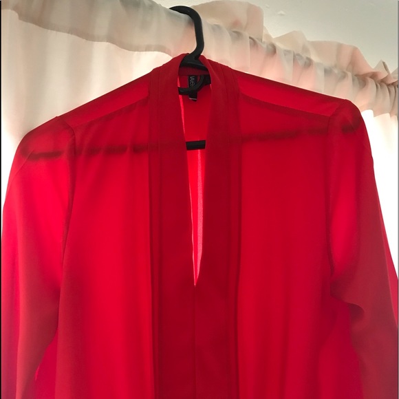 RED TOP ♥️ - Picture 3 of 4